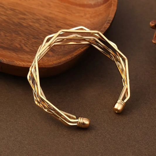 A Polygon-shaped Golden Bangle