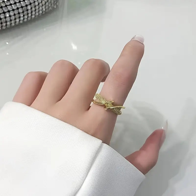 Unique Niche Design Open Ring